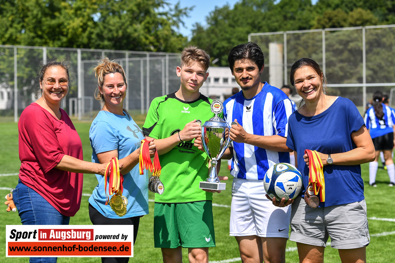 Abschlussklassen-Fußballturnier-Schillerschule-Mittelschule-Bärenkeller-DSC 8142