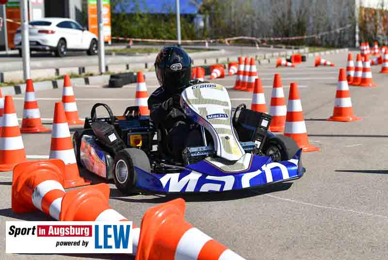 Das Racing Team Königsbrunn veranstaltete ein Probefahren für alle die Geschwindigkeit lieben