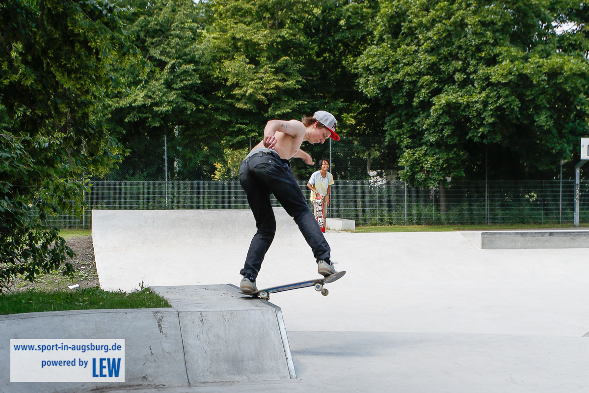 skateboard-in-augsburg  42a6213