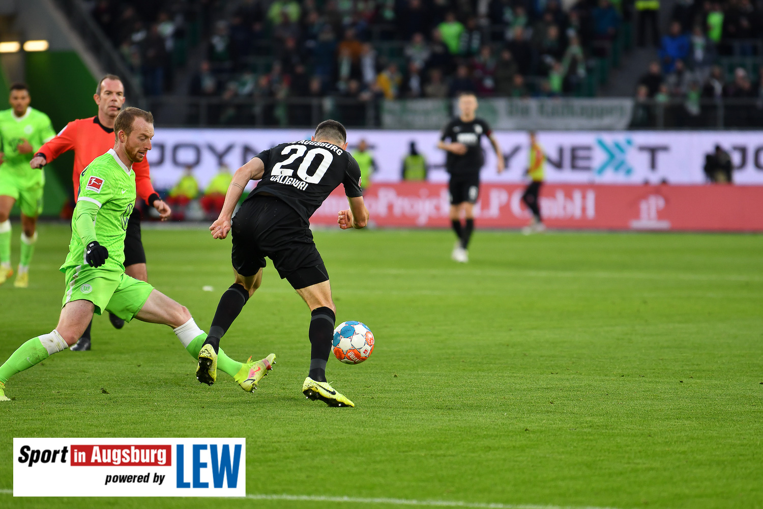 VfL Wolfsburg - FCA 06.11.21 - 19