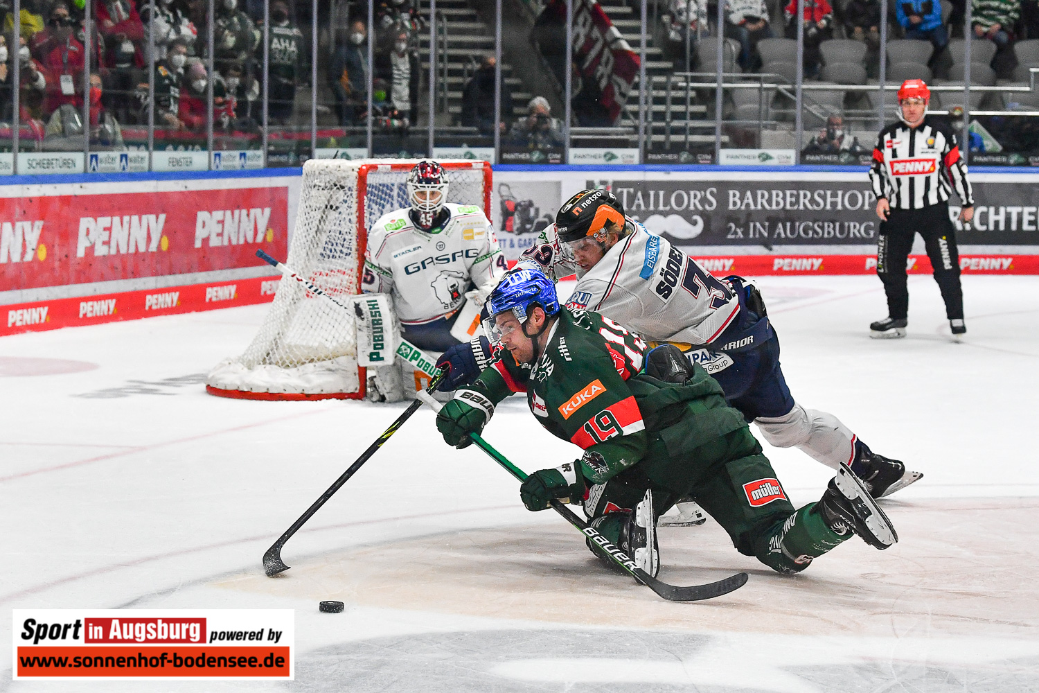 Eishockey-in-Augsburg  AEV 2752