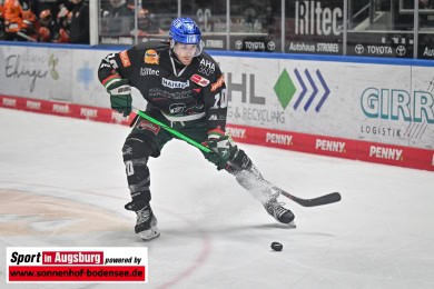 Eishockey_in_Augsburg_AEV_1443