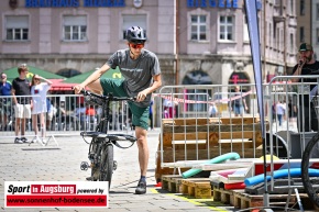 FLYING-ELEPHANT_Augsburg_9133