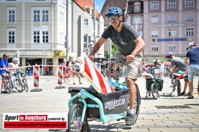 FLYING-ELEPHANT_Augsburg_9156