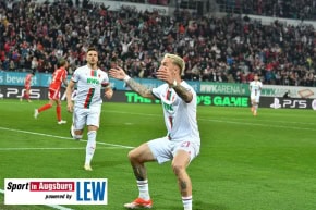 FC-Augsburg-Bundesliga-Fussball_5539