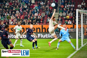 FC-Augsburg-1.-FSV-Mainz-05-Bundesliga-Fussball-Maenner_9264