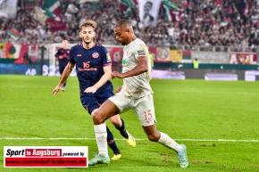 FC-Augsburg-1.-FSV-Mainz-05-Bundesliga-Fussball-Maenner_9344