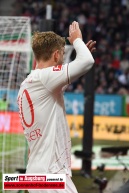 FC-Augsburg-1.-FSV-Mainz-05-Bundesliga-Fussball-Maenner_9391