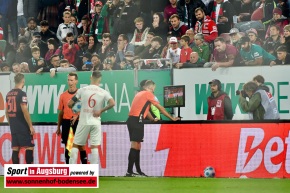 FC-Augsburg-1.-FSV-Mainz-05-Bundesliga-Fussball-Maenner_9402