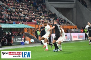 FC-Augsburg-Borussia-Moenchengladbach-Bundesliga-Fussball-Maenner_9644