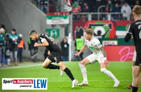 FC-Augsburg-Borussia-Moenchengladbach-Bundesliga-Fussball-Maenner_9650