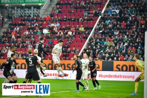 FC-Augsburg-Borussia-Moenchengladbach-Bundesliga-Fussball-Maenner_9743