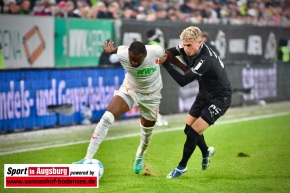 FC-Augsburg-Borussia-Moenchengladbach-Bundesliga-Fussball-Maenner_9817