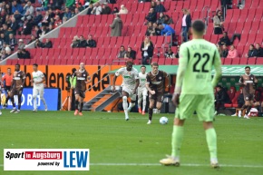 FC-Augsburg-St.-Pauli-Bundesliga-Fussball-Herren_8913