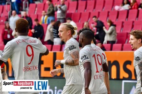 FC-Augsburg-St.-Pauli-Bundesliga-Fussball-Herren_8929