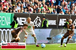 FC-Augsburg-St.-Pauli-Bundesliga-Fussball-Herren_8939