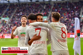 FC-Augsburg-St.-Pauli-Bundesliga-Fussball-Herren_9048