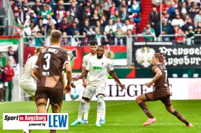 FC-Augsburg-St.-Pauli-Bundesliga-Fussball-Herren_8882