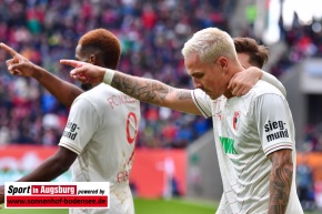 FC-Augsburg-St.-Pauli-Bundesliga-Fussball-Herren_8975