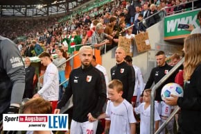 FC-Augsburg_VfB-Stuttgart_Bundesliga_-Fussball_FC-Augsburg-VfB-Stuttgart-10.05.24-10