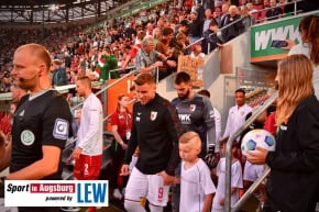 FC-Augsburg_VfB-Stuttgart_Bundesliga_-Fussball_FC-Augsburg-VfB-Stuttgart-10.05.24-9