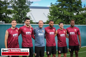 FC-Augsburg-Trainingsauftakt_020241