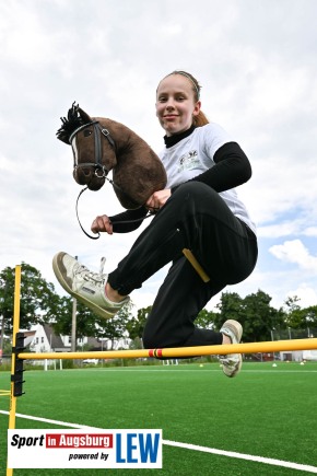 Trendsportart-Hobby-Horsing-beim-SV-Hammerschmiede-SIA_4491