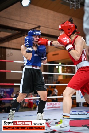 Boxen-Deutsche-Meisterschaft-U19-Maxi-Kloetzer-blaues-Trikot-AEV_1232