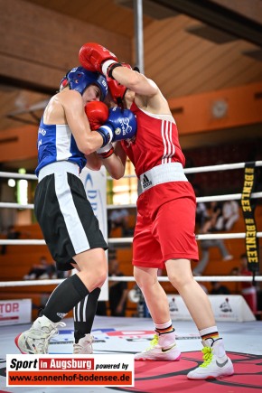 Boxen-Deutsche-Meisterschaft-U19-Maxi-Kloetzer-blaues-Trikot-AEV_1243