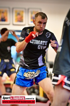 Ultimate-Gym-Muay-Thai-Workshop-mit-Damien-Alamos_3994