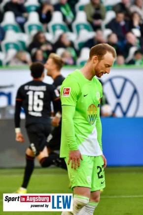 FC_Augsburg_Fussball_Bundesliga_2024-03-16_VfL_Wolfsburg_-_FC_Augsburg__1-3__-_17