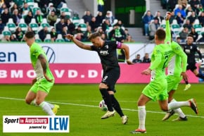 FC_Augsburg_Fussball_Bundesliga_2024-03-16_VfL_Wolfsburg_-_FC_Augsburg__1-3__-_7