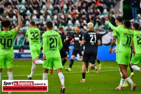 VfL_Wolfsburg_Fussball_Bundesliga_2024-03-16_VfL_Wolfsburg_-_FC_Augsburg__1-3__-_33